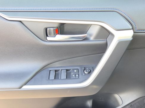 Certified 2025 Toyota RAV4 XSE image 25