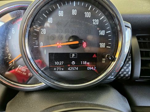 Used 2019 MINI Cooper S w/ Premium Package image 18