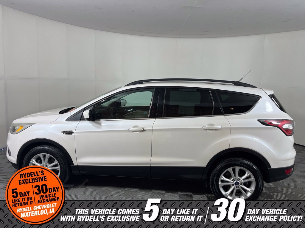 Used 2017 Ford Escape SE w/ Equipment Group 201A AWD/4WD image 14