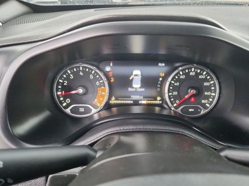 Used 2021 Jeep Renegade Latitude w/ Convenience Group image 21