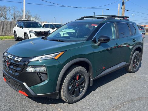 New 2026 Nissan Rogue SV image 7