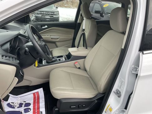 Used 2018 Ford Escape SE image 11