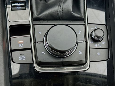 Used 2025 MAZDA MAZDA3 s image 24