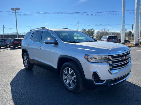 Used 2020 GMC Acadia SLT image 2