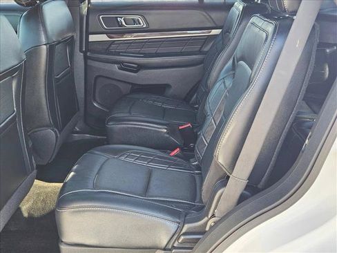 Used 2017 Ford Explorer Platinum AWD/4WD image 20