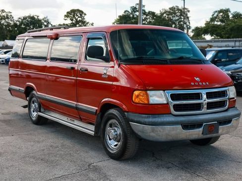 Used 2000 Dodge B3500 RWD image 18