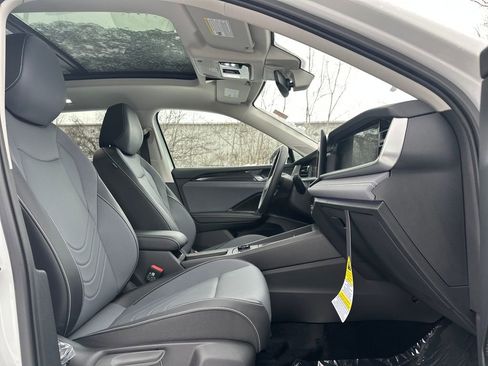 New 2026 Volkswagen Tiguan SE image 16