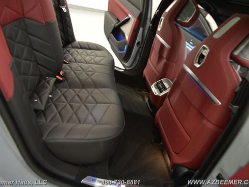 Used 2024 BMW 740i w/ M Sport Professional Package image 22