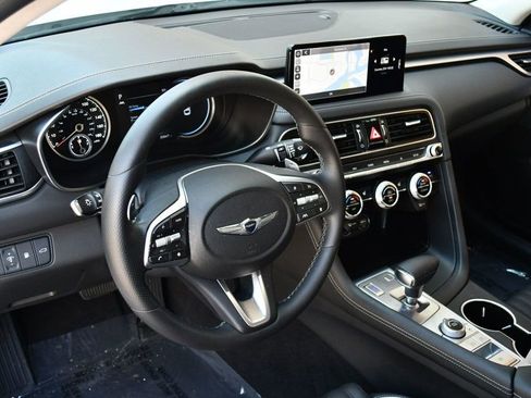 Used 2023 Genesis G70 3.3T RWD image 32