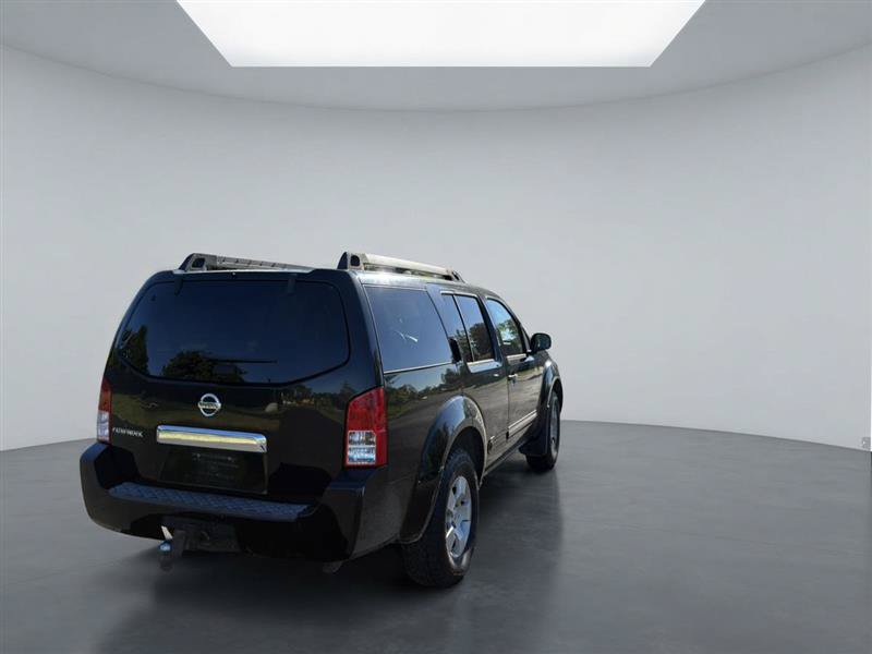 Used 2005 Nissan Pathfinder XE AWD/4WD image 7