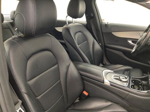 Used 2018 Mercedes-Benz C 300 Sedan w/ Premium Package image 21