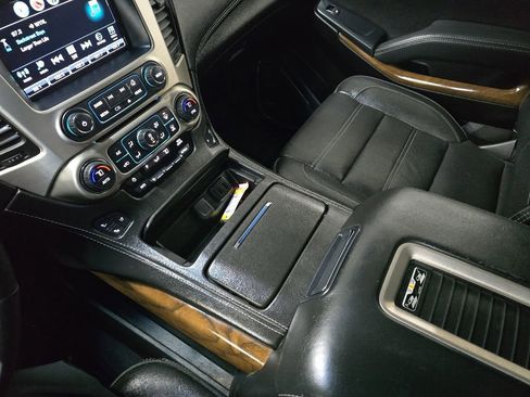 Used 2019 GMC Yukon Denali AWD/4WD image 28