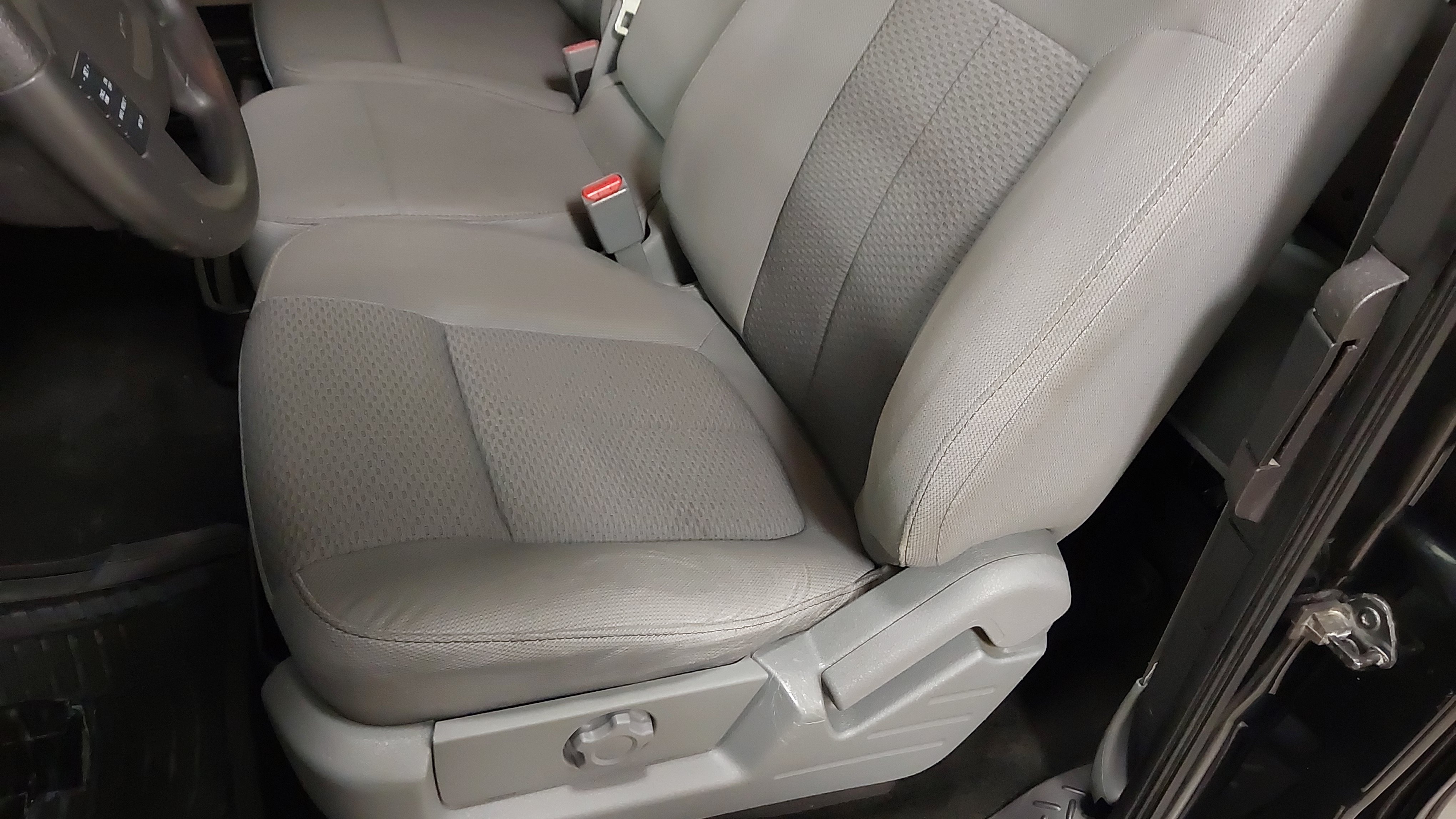 Used 2013 Ford F150 STX w/ Mid Equipment Group AWD/4WD image 21