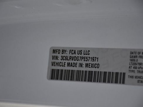 Used 2023 RAM ProMaster 2500 image 25