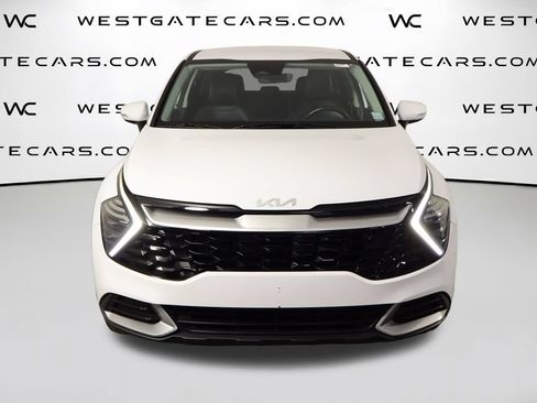Used 2025 Kia Sportage EX FWD image 2