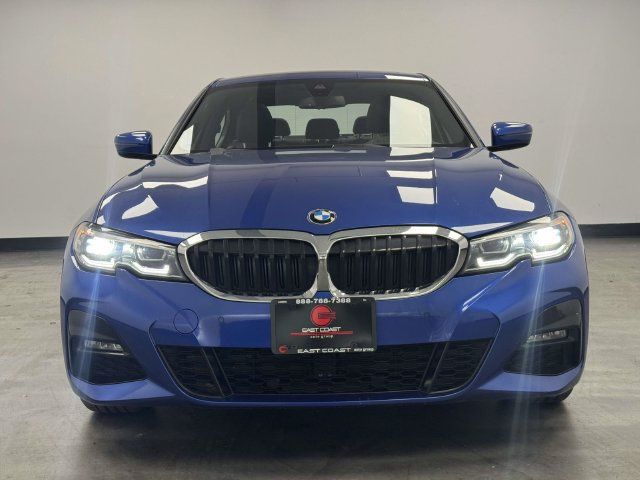 Used 2020 BMW 330i xDrive Sedan w/ M Sport Package AWD/4WD image 4