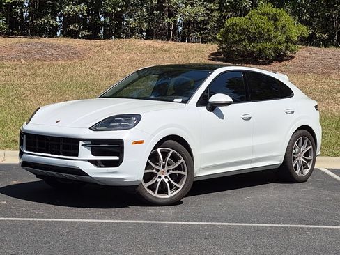 Certified 2026 Porsche Cayenne Coupe AWD/4WD image 1