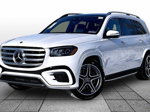 New 2026 Mercedes-Benz GLS 450 4MATIC image 2