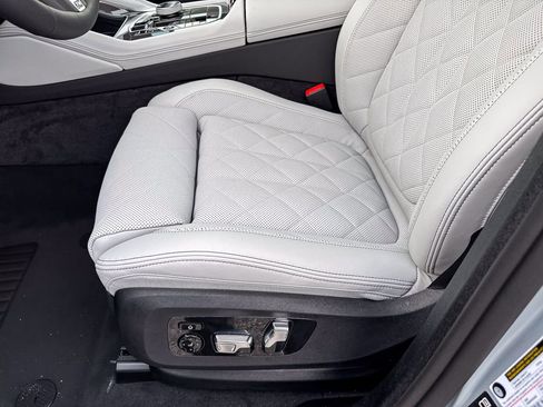 New 2026 BMW X6 M60i image 17