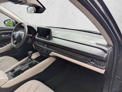 Used 2024 Honda Accord EX image 26