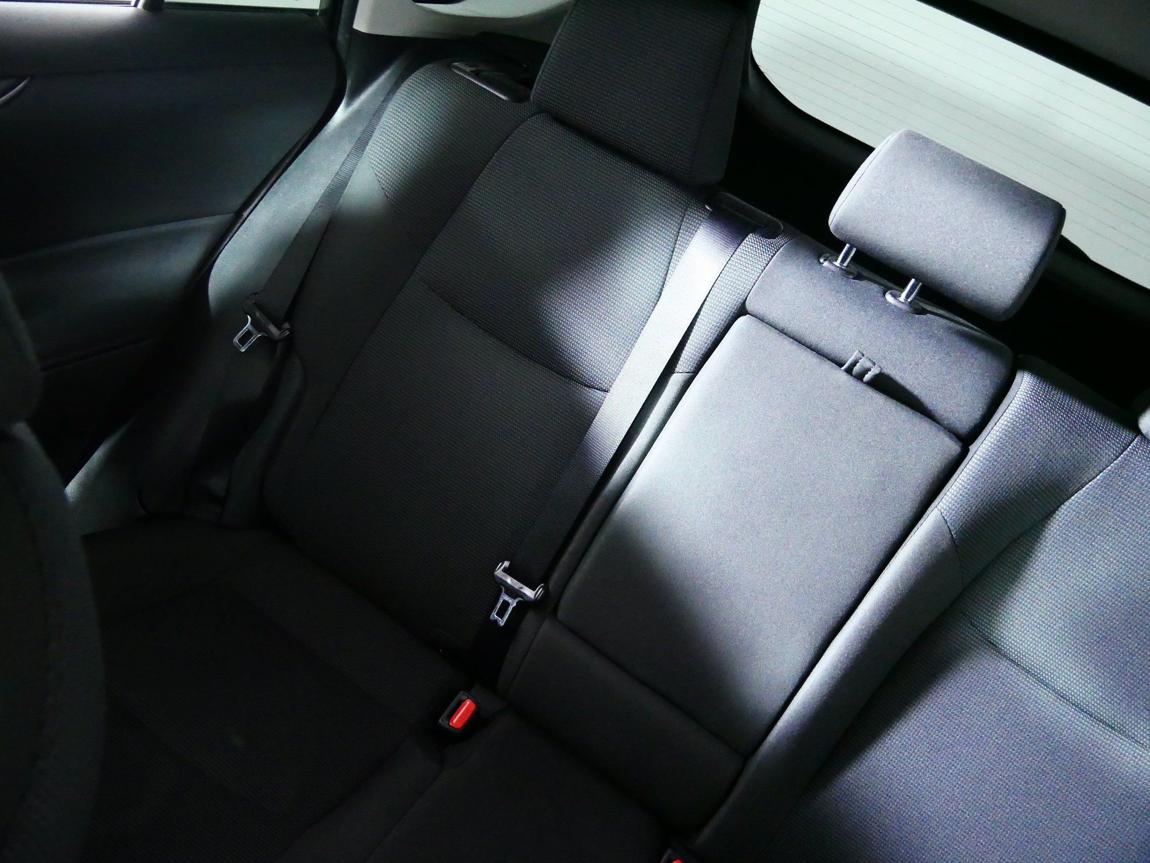 Used 2022 Toyota RAV4 LE AWD/4WD image 12