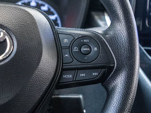 Used 2025 Toyota Corolla LE FWD image 19