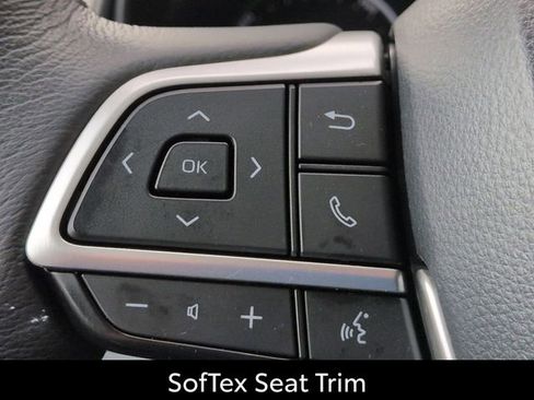 Certified 2025 Toyota Sienna XLE FWD image 18