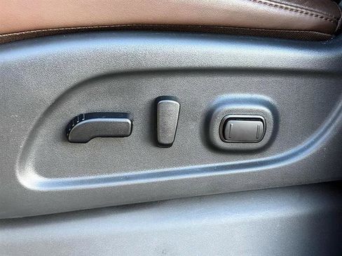 Used 2024 Nissan Titan Platinum Reserve w/ Moonroof Package image 17