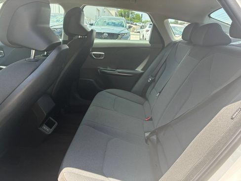 Used 2025 Kia K4 FWD image 21