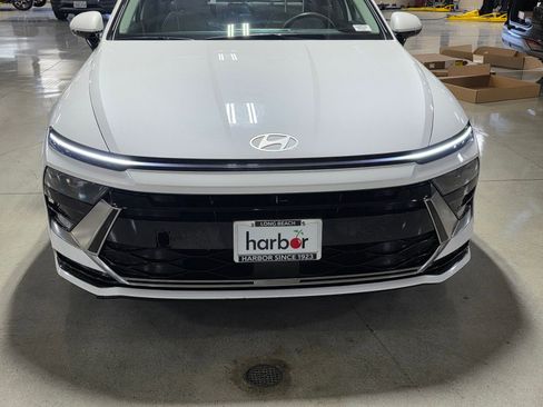 Certified 2025 Hyundai Sonata SEL FWD image 9