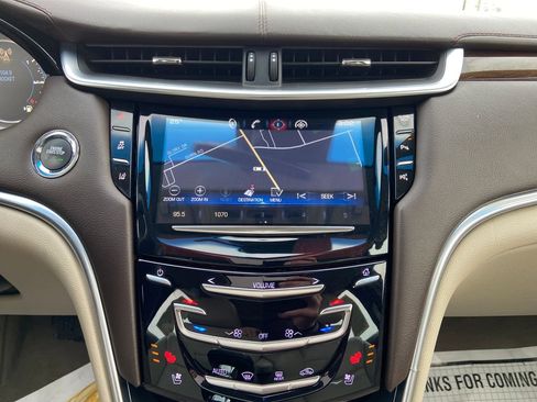 Used 2014 Cadillac XTS Premium image 30