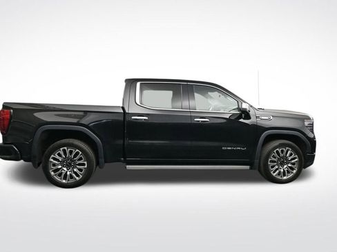 Used 2023 GMC Sierra 1500 Denali w/ Denali Reserve Package AWD/4WD image 4