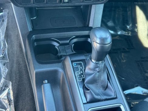 Used 2020 Toyota Tacoma TRD Off-Road image 31