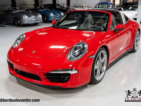 Used 2015 Porsche 911 Targa 4S image 12