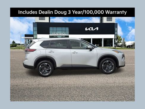 Used 2025 Nissan Rogue SV AWD/4WD image 1