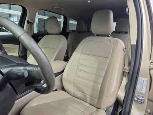 Used 2018 Ford Escape Titanium AWD/4WD image 13