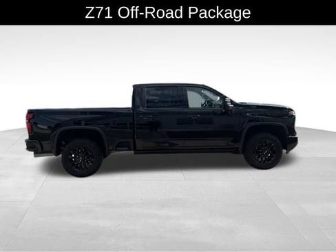 Used 2025 Chevrolet Silverado 3500 High Country w/ High Country Premium Package AWD/4WD image 9