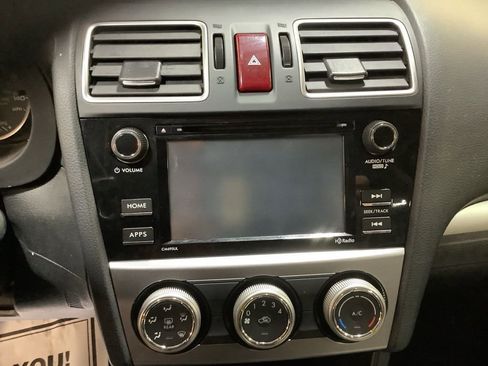 Used 2017 Subaru Crosstrek 2.0i Premium image 23