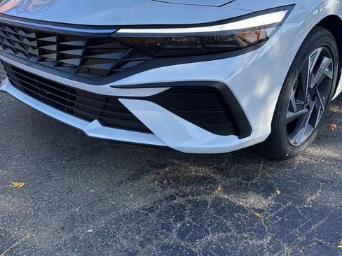 New 2025 Hyundai Elantra Sport image 9