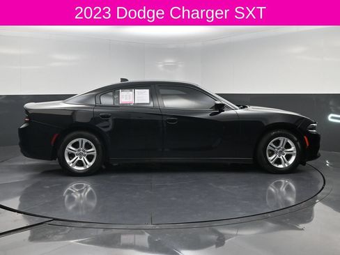 Used 2023 Dodge Charger SXT RWD image 4