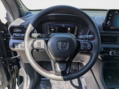 New 2025 Honda Pilot Black Edition image 20
