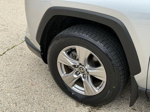 Used 2022 Toyota RAV4 XLE AWD/4WD image 10