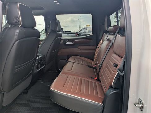 Used 2025 GMC Sierra 1500 Denali Ultimate image 15