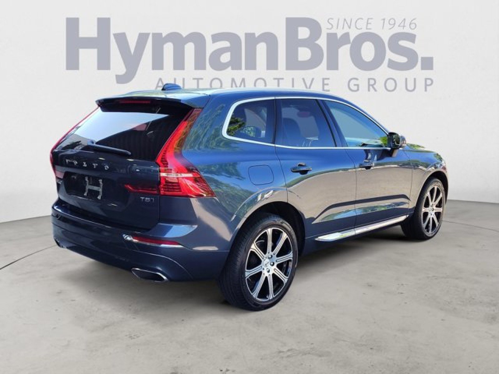 Used 2021 Volvo XC60 T5 Inscription w/ Climate Package AWD/4WD image 3
