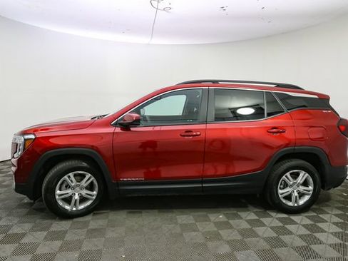 Used 2022 GMC Terrain SLE w/ Driver Convenience Package AWD/4WD image 6