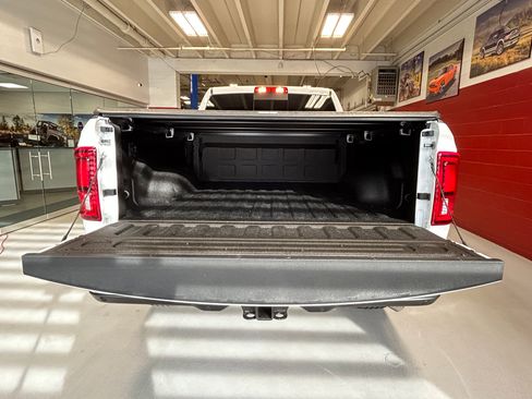 Certified 2025 RAM 2500 Big Horn AWD/4WD image 7