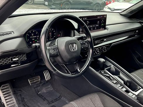 Used 2023 Honda Accord Sport image 13