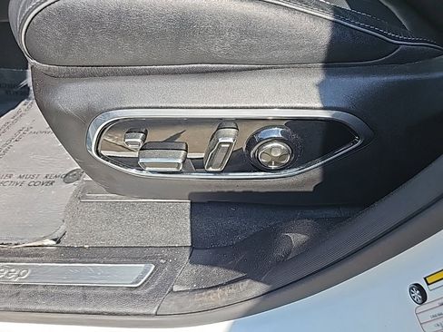 Certified 2024 Jeep Grand Cherokee Overland w/ Adv Protech Group III image 22