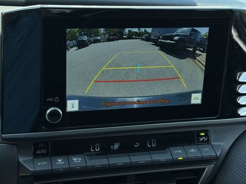 Used 2025 Toyota Camry SE FWD image 26