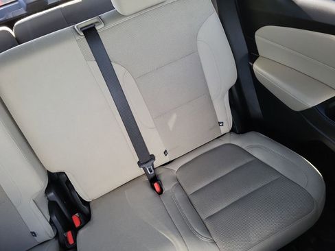 Used 2023 Chevrolet Traverse LS image 14